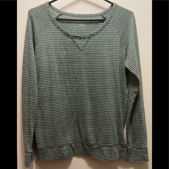 Mossimo Top - Picture 1 of 1